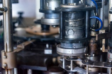 Şaraphane yakın cihaz ve kapanma