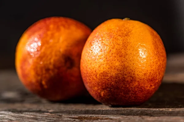 Whole ripe juicy Sicilian Blood oranges — Stock Photo, Image