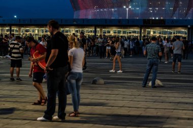 Rostov-On-Don, Rusya Federasyonu - 26 Haziran 2018: Rostov Arena Stadyumu futbol taraftarları gidin.