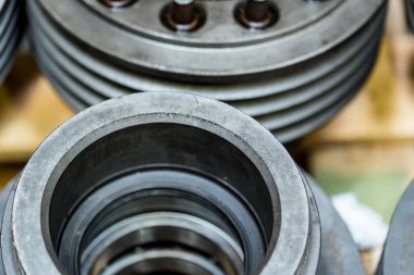 Endüstriyel Makine Fabrikası'nda kapatın