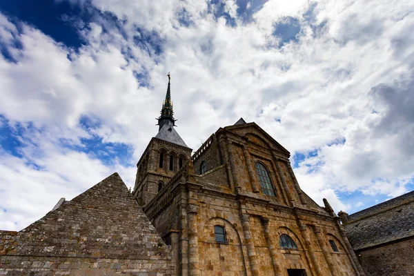 Ortaçağ abbey Mont Saint-Michel Fransa