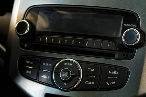 Modern bil multimedia kontrollpanel närbild — Stockfoto