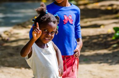 Higuey, Dominik Cumhuriyeti - Kasım 2015 yaklaşık: tanımlanamayan Dominik kızlar