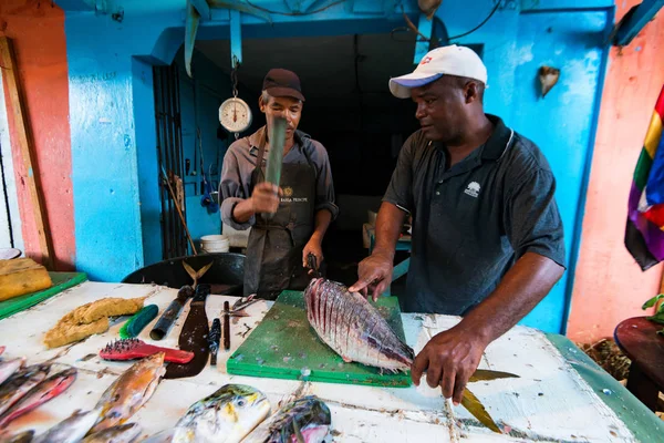 Higuey Dominik Cumhuriyeti Kasım 2015 Kimliği Belirsiz Erkek Balık Higuey — Stok fotoğraf