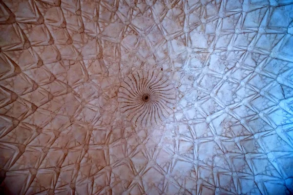 stock image AGRA, INDIA - NOVEMBER 8, 2017: Inside view of dome of Taj Mahal in Agra, India