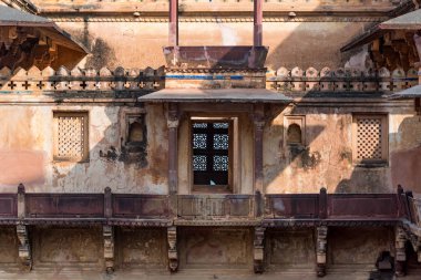 Cihangir Mahal veya Raja Palace Orchha Fort kompleksi içinde