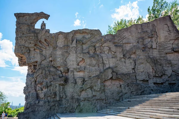 Wolgograd, Russland - 26. Mai 2019: Flachreliefwand in Mamajew Kurgan, Wolgograd — Stockfoto