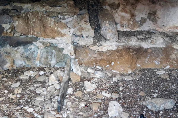 러시아 카바르디노 발카리아의 중세 석조 무덤 내부 — 스톡 사진