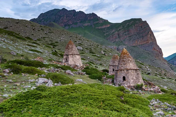 View of medieval tombs in City of Dead near Eltyulbyu, Russia — Stock Photo, Image