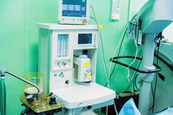 Máquina de anestesia veterinária moderna vista de perto — Fotografia de Stock