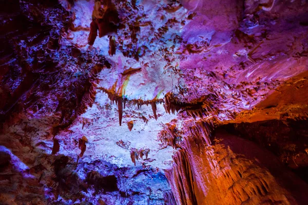 Caverna Pedra Com Estalactites Estalagmites — Fotografia de Stock