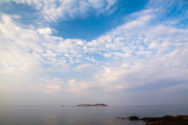 Güzel, dramatik bulutlar ve gökyüzü