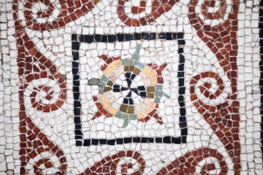 Londra, İngiltere'de 30 Temmuz 2015: British Museum, Roma İmparatorluğu'nun bulundu Mosais kaldırımlar