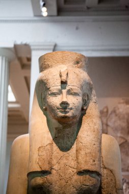 29. 07. 2015, Londra, İngiltere, British Museum Mısır heykelleri, çizimleri ve hiyeroglifleri