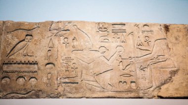 29. 07. 2015, Londra, İngiltere, British Museum Mısır heykelleri, çizimleri ve hiyeroglifleri