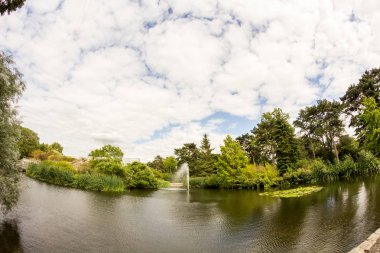 Görünümden Kew Gardens, Londra Kraliyet Botanik Bahçeleri. Balık gözü lens etkileri