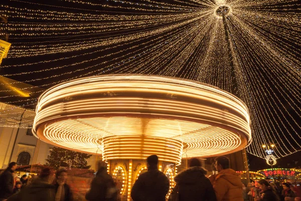 December 2014 Sibiu Roemenië Kerstverlichting Carrousel Verplaatsen Christmas Fair Humeur — Stockfoto