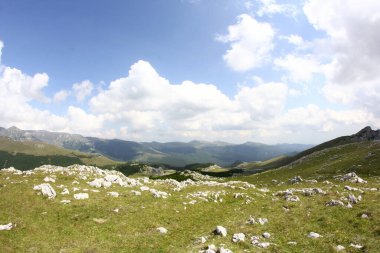 Romanya 'daki Güney Karpatlar' ın bir parçası olan Bucegi Dağları 'ndan manzara