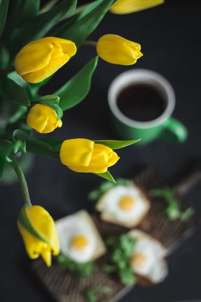 煎蛋浪漫早餐 — 图库照片