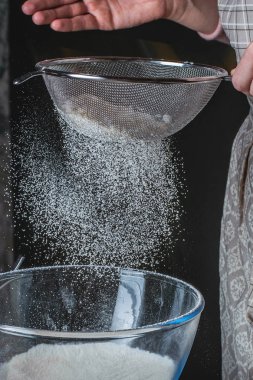 Pouring flour