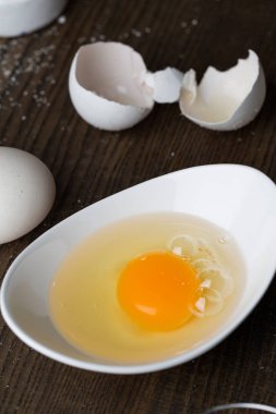 yumurta sarısı