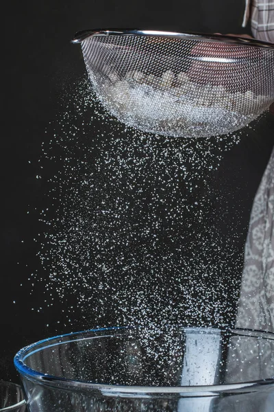 Pouring flour — Stockfoto