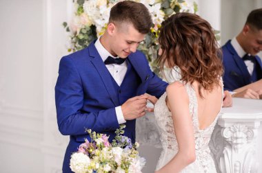 Güzel düğün günü. Gelin ve damat kapalı