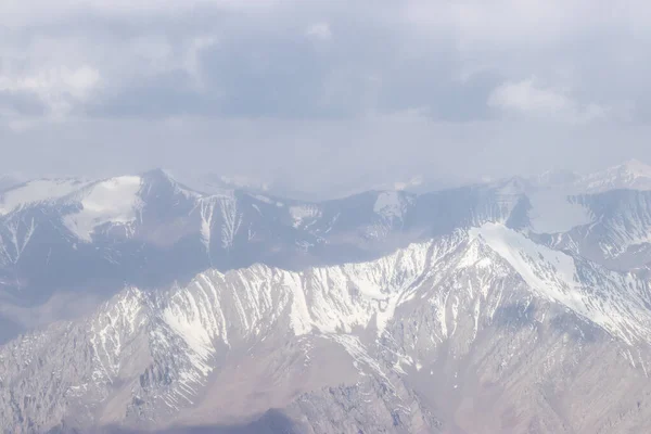 Uitzicht Himalaya Berg Door Het Vliegtuigraam — Stockfoto