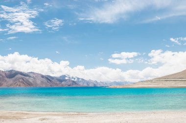 Pagong Gölü manzarası, Leh Ladakh, Hindistan.
