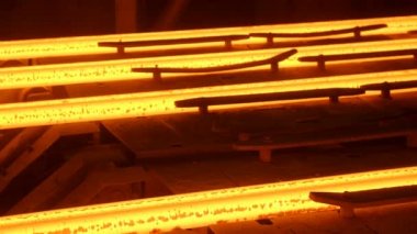 Metalurji tesisi sürekli döküm sıcak çelik kütük