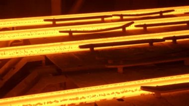 Metalurji tesisi sürekli döküm sıcak çelik kütük