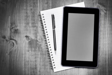 Dijital tablet pc ve dizüstü masa da
