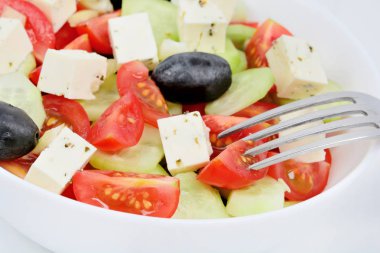 Peynirli sebze salatası 