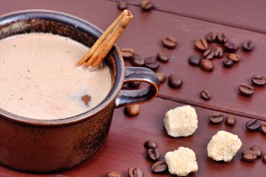 Eski bir fincan sıcak çikolata