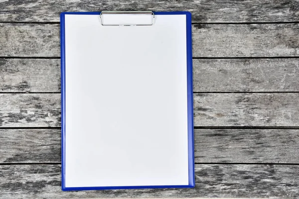 Horizontal Clipboard Blank White Paper Wooden Table — Stock Photo, Image