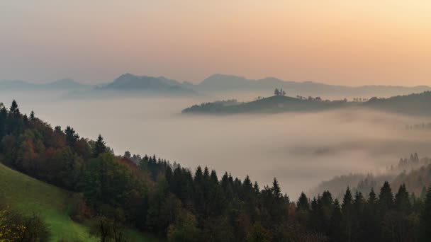 Timelapse Paysage Panoramique Brumeux Aube Sur Montagne Vallée Slovénie Brouillard — Video