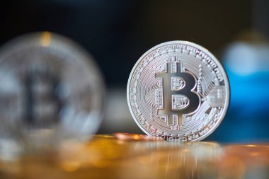Bitcoin ve para dolar