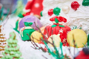 ağaç ve yıldız Noel süslemeleri