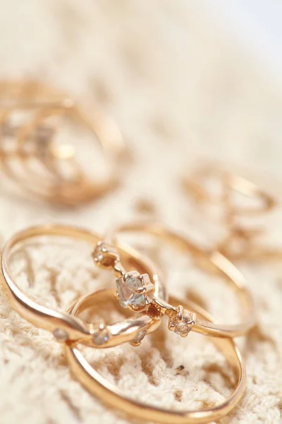 Vários Anéis Ouro Bonito — Fotografia de Stock