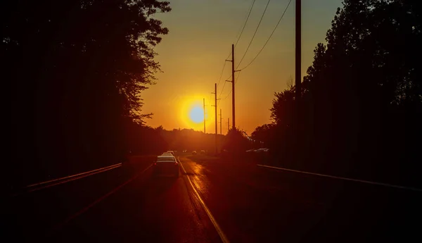 Hareket Bulanıklığı Günbatımı Yol Orman Içinden Çalışan Karayolu Trafik Yaz — Stok fotoğraf