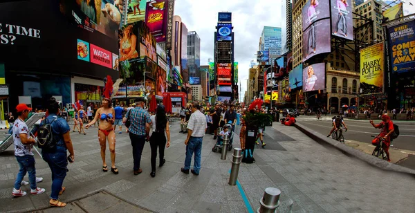 ニューヨーク シティ 2018 パノラマ タイムズスクエア ブロードウェイの劇場街とアニメーションの Led サイン特集ニューヨーク アメリカ合衆国 マンハッタン — ストック写真