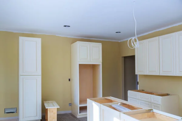 Kitchen Cabinets Installation Blind Corner Cabinet Island Drawers Counter Installed — Stock Photo, Image