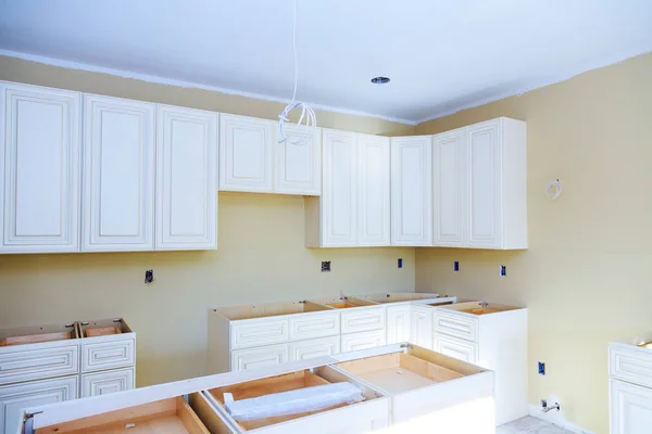 Kitchen Cabinets Installation Blind Corner Cabinet Island Drawers Counter Installed — Stock Photo, Image