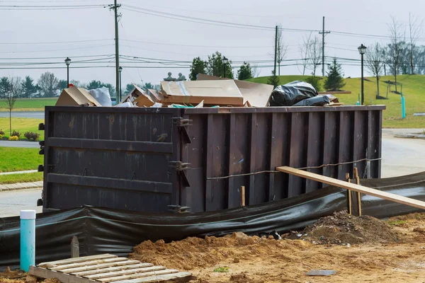 Riciclaggio Dei Rifiuti Dei Container Sull Ecologia Ambiente Focus Selettivo — Foto Stock