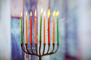 Yahudi tatil soyut retro Hanukkah menorah geleneksel ufuk ışık glitter ile birlikte yerleşimi
