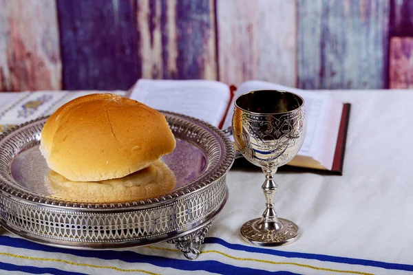 Причастя Релігії Символ Натюрморт Вина Хліба Біблія — стокове фото