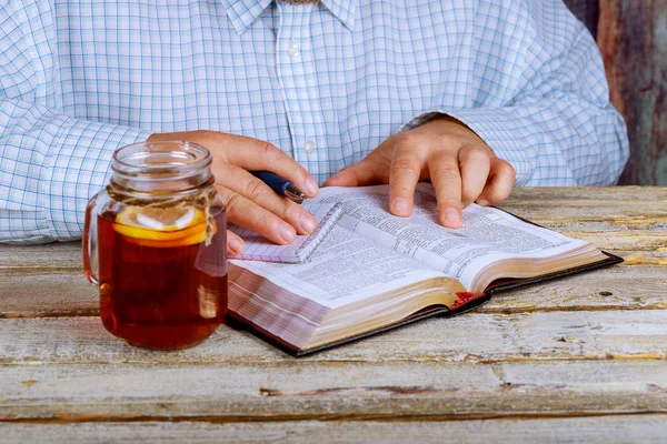 Man Reading Holy Bible Well Tea Table — Stock Photo, Image