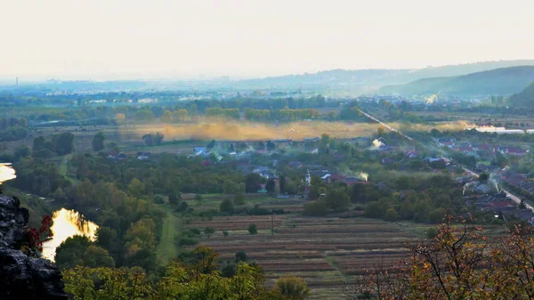 Krajina Podzimní Hory Pohled Vrcholu Hory Nátěry Mlha Lesa Karpaty — Stock fotografie