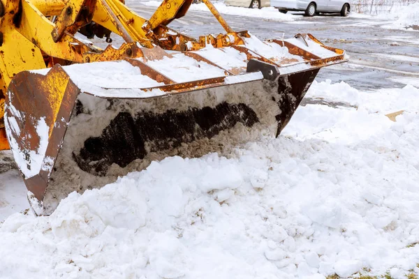 Primer Plano Excavadora Para Eliminación Nieve Estacionamiento Cubierto Nieve Después — Foto de Stock