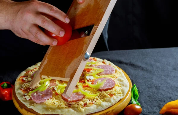 Ingredientes Pizza Tomates Frescos Rodajas Pizza Cocina Pimiento Dulce — Foto de Stock